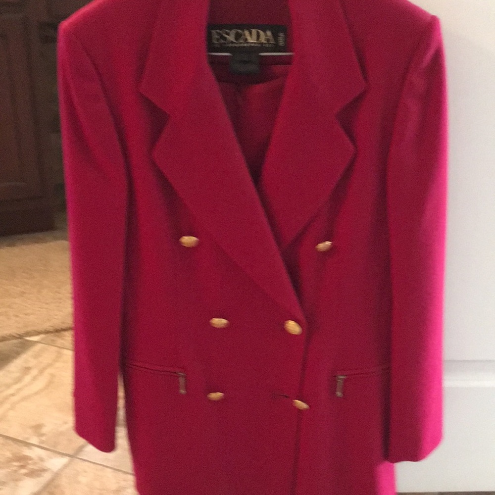 Brand new Escada suit with skirt in red color